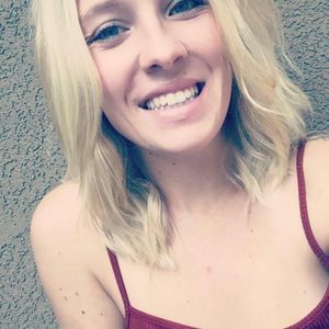 Meet your Posher, Alyssa